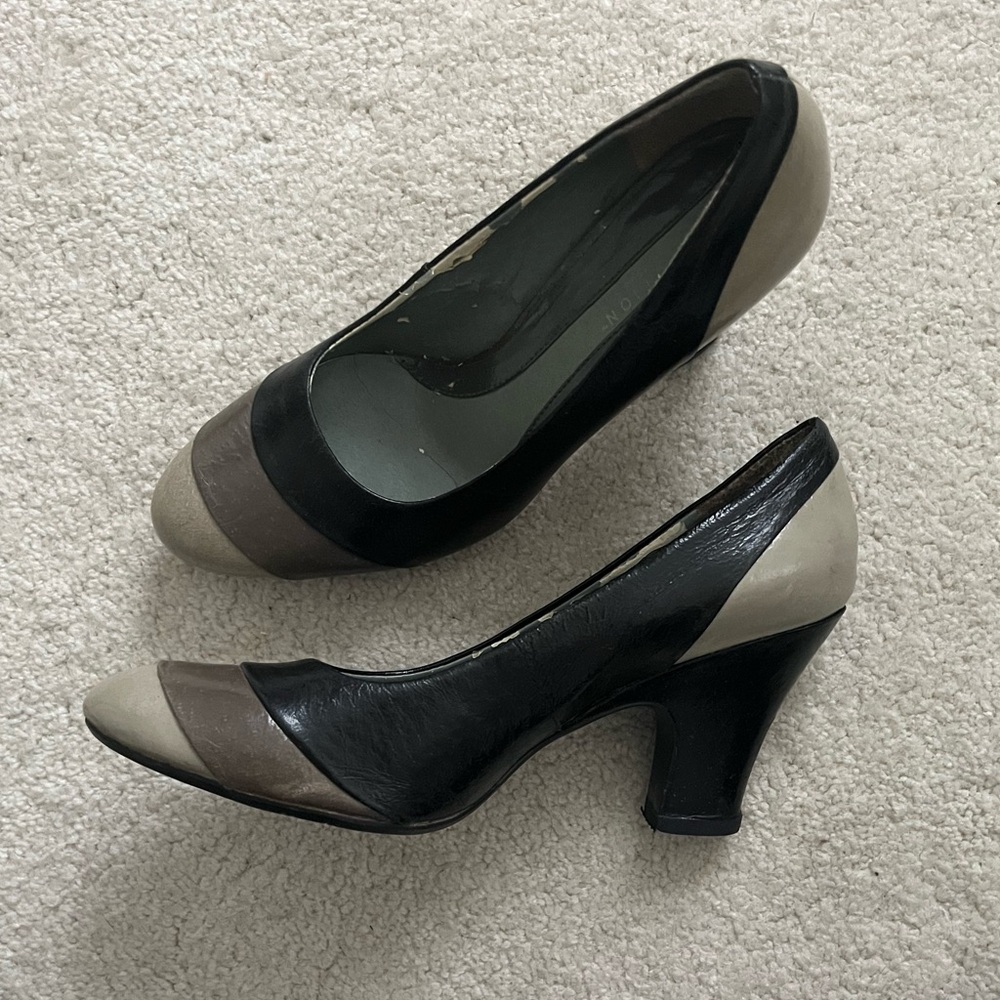 Elegant Black and Tan Women's Heels